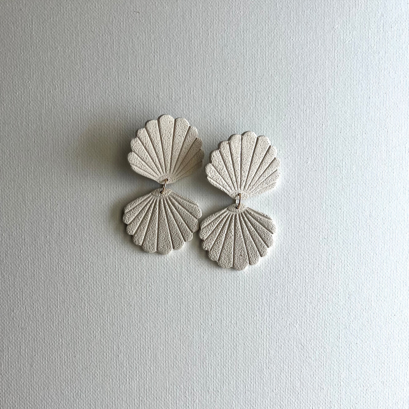 Seashell dangles